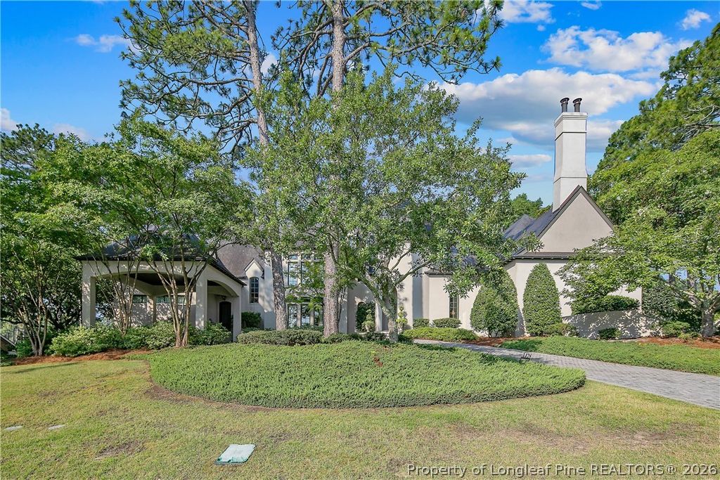 1128 Longleaf Drive, Fayetteville, NC 28305 — exterior