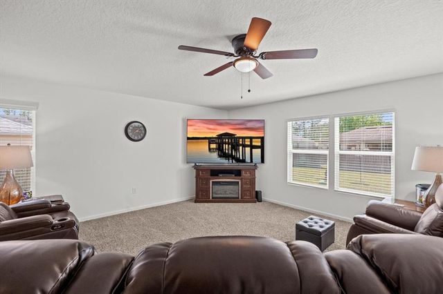 24 PICKSTON LANE, Palm Coast, FL 32164