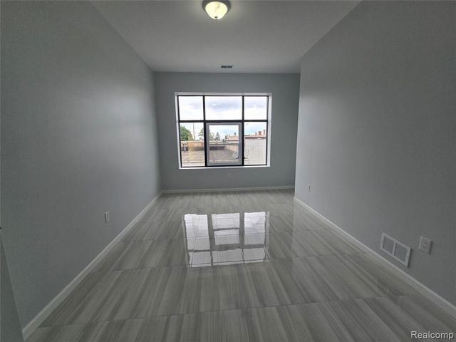 8833 Michigan Avenue, Detroit, MI 48210