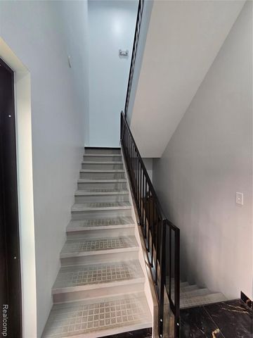 8833 Michigan Avenue, Detroit, MI 48210