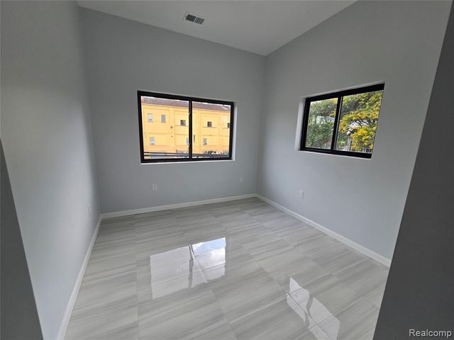 8833 Michigan Avenue, Detroit, MI 48210