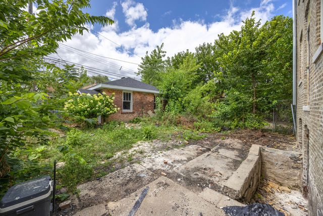8012 S Elizabeth Street, Chicago, IL 60620