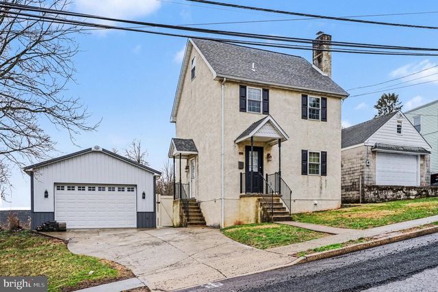 116 PIKELAND AVE, Spring City, PA 19475