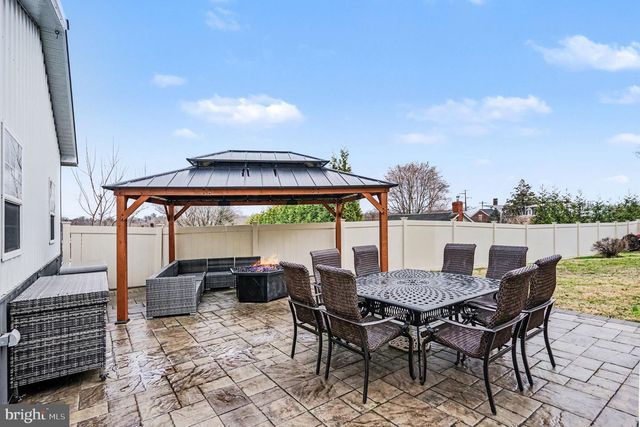 116 PIKELAND AVE, Spring City, PA 19475