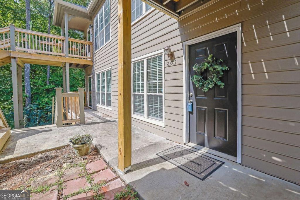 303 Mill Pond Court SE, Smyrna, GA 30082