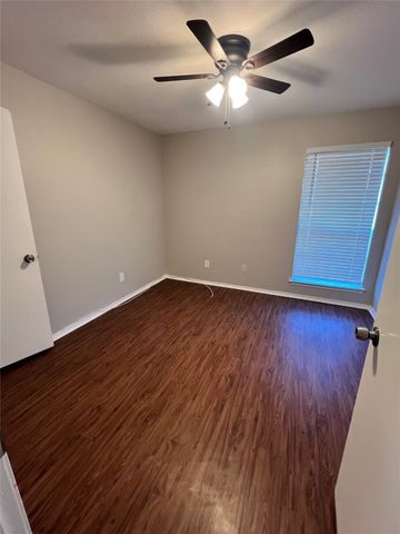 5710 Ranchogrande Drive, Arlington, TX 76017