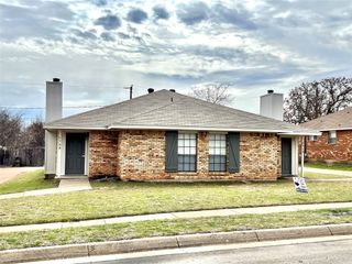5710 Ranchogrande Drive, Arlington, TX 76017