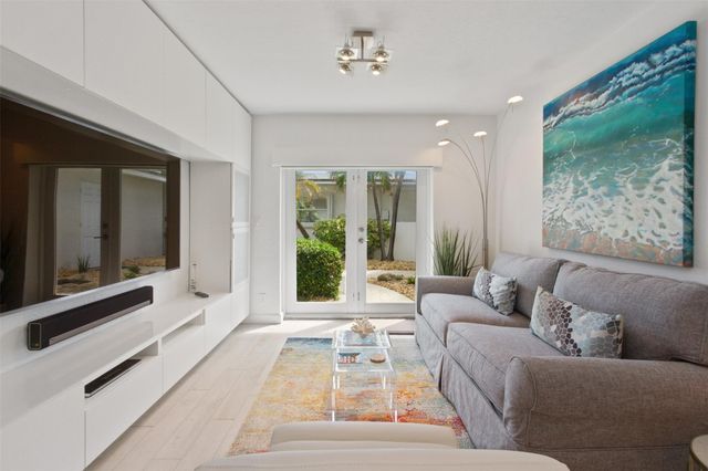 800 Briny Ave West, Pompano Beach, FL 33062