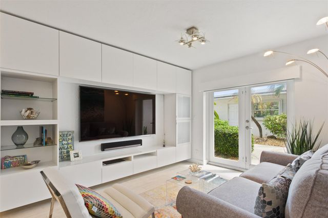 800 Briny Ave West, Pompano Beach, FL 33062