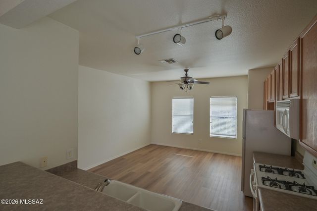 5518 W Copperhead Drive, Tucson, AZ 85742