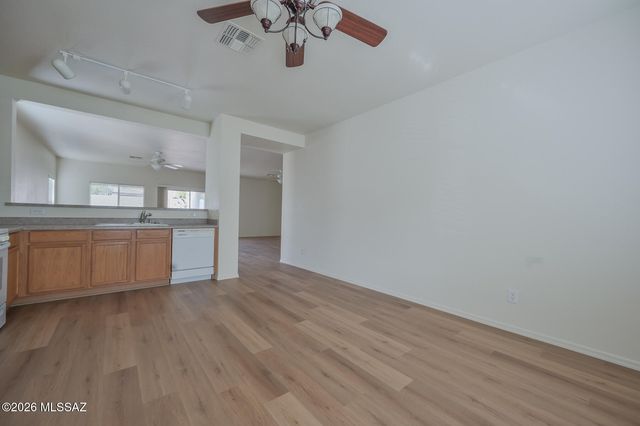 5518 W Copperhead Drive, Tucson, AZ 85742