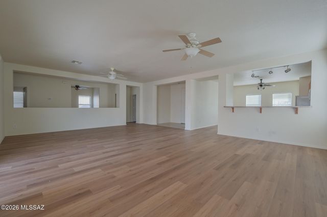 5518 W Copperhead Drive, Tucson, AZ 85742