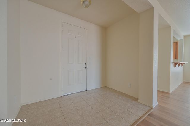 5518 W Copperhead Drive, Tucson, AZ 85742