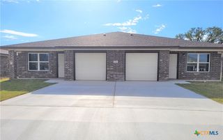 1810 Castroville Trail A, Copperas Cove, TX 76522