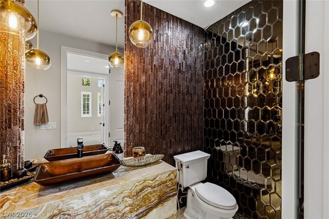 204 Satin Mist Court, Las Vegas, NV 89144