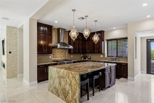 204 Satin Mist Court, Las Vegas, NV 89144