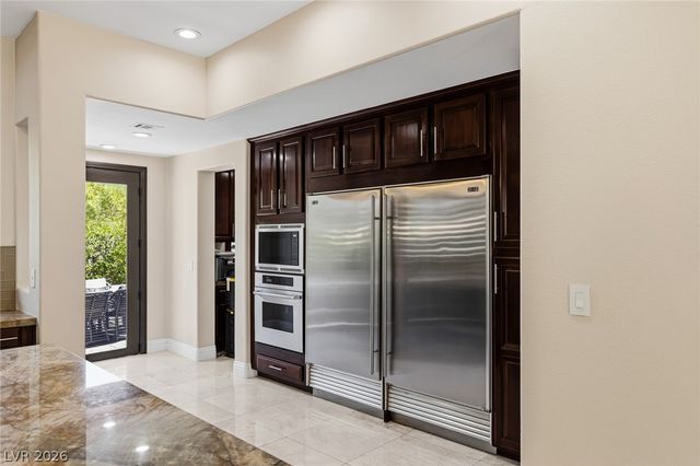 204 Satin Mist Court, Las Vegas, NV 89144