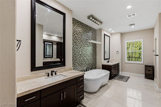 204 Satin Mist Court, Las Vegas, NV 89144