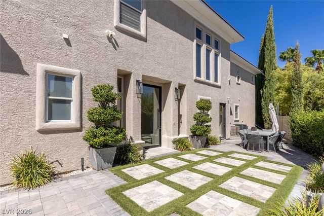204 Satin Mist Court, Las Vegas, NV 89144