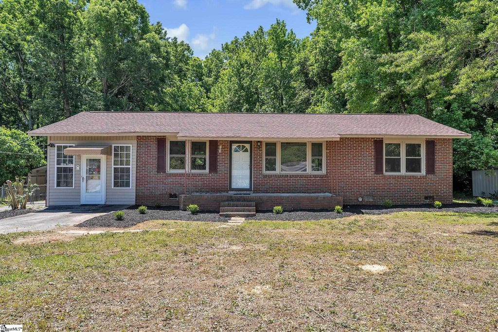 103 David Street, Woodruff, SC 29388