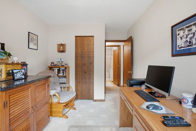 1160 32nd Street, Moline, IL 61265