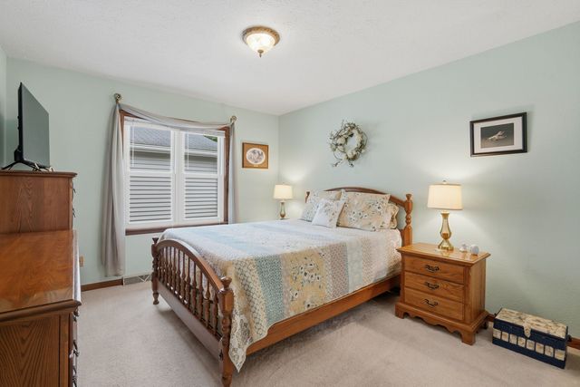 1160 32nd Street, Moline, IL 61265