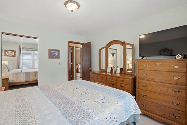 1160 32nd Street, Moline, IL 61265