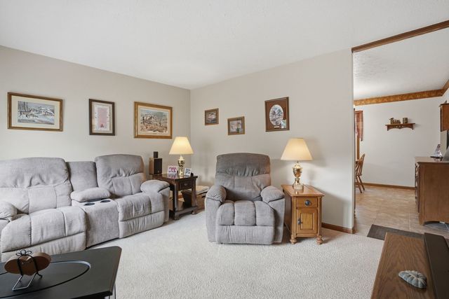 1160 32nd Street, Moline, IL 61265