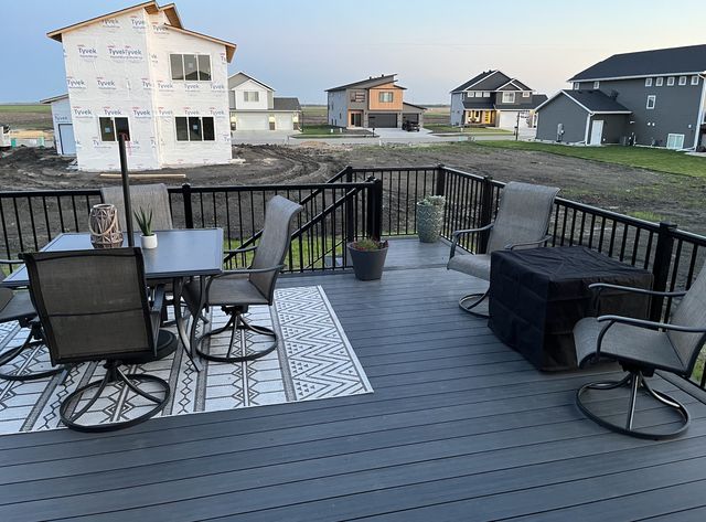 413 Hampton Drive W, Moorhead, MN 56560