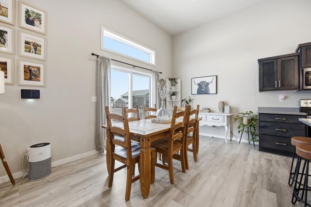 413 Hampton Drive W, Moorhead, MN 56560