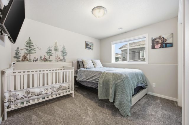 413 Hampton Drive W, Moorhead, MN 56560