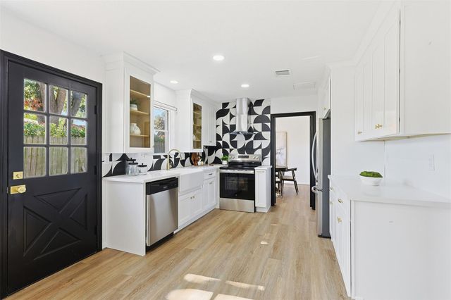 12939 Westhorpe Drive, Houston, TX 77077