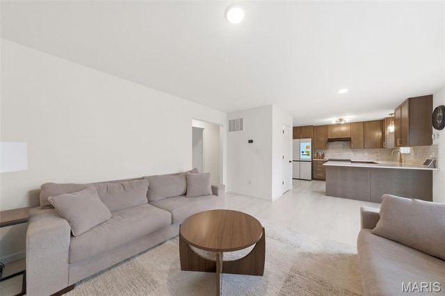 4279 Bear Ridge Drive, House Springs, MO 63051