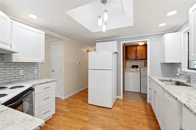 732 Raleigh Trail, Murrells Inlet, SC 29576