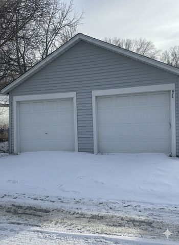 671 Van Buren Avenue, Saint Paul, MN 55104