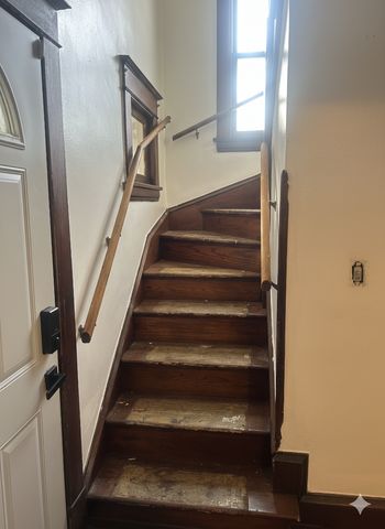 671 Van Buren Avenue, Saint Paul, MN 55104