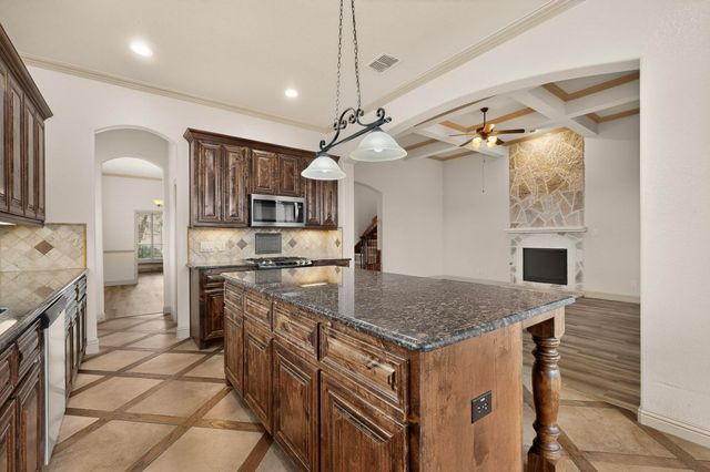 1005 Finsbury Park, Forney, TX 75126