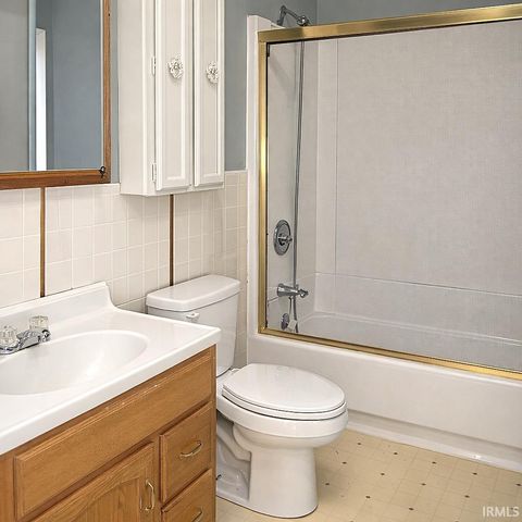 512 E Riverside Drive, Evansville, IN 47713