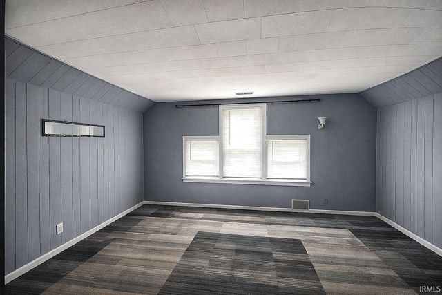 512 E Riverside Drive, Evansville, IN 47713