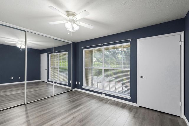 2535 Wedglea Drive 224, Dallas, TX 75211