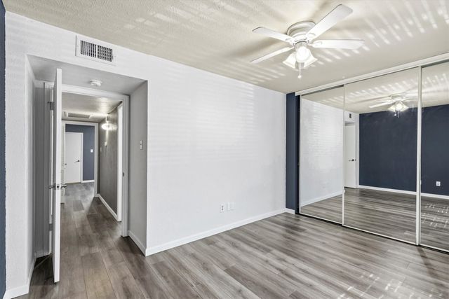 2535 Wedglea Drive 224, Dallas, TX 75211