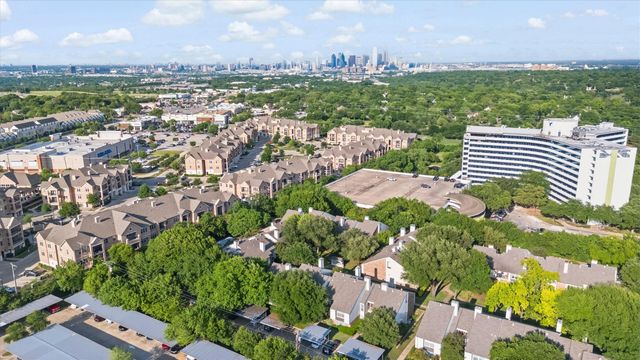 2535 Wedglea Drive 224, Dallas, TX 75211