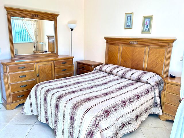 920 SW 11th Avenue 5d, Hallandale Beach, FL 33009