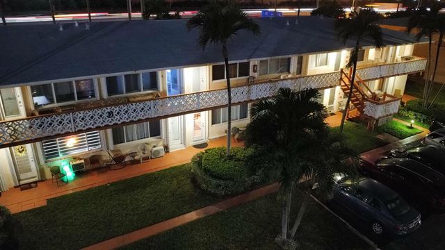 920 SW 11th Avenue 5d, Hallandale Beach, FL 33009