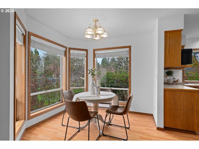 495 Sw 167TH Ave, Beaverton, OR 97006