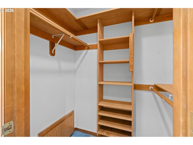 495 Sw 167TH Ave, Beaverton, OR 97006