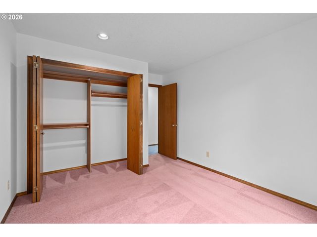 495 Sw 167TH Ave, Beaverton, OR 97006