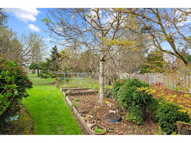 495 Sw 167TH Ave, Beaverton, OR 97006