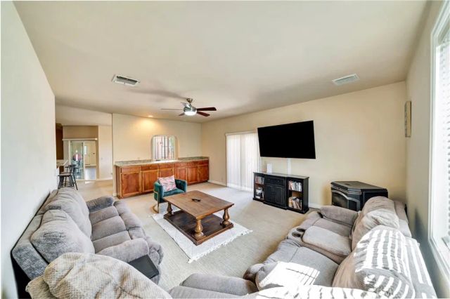 16092 Knoll Drive, California City, CA 93505