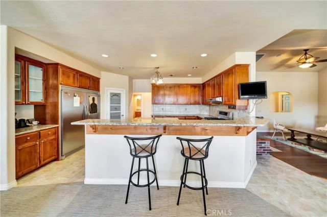 16092 Knoll Drive, California City, CA 93505